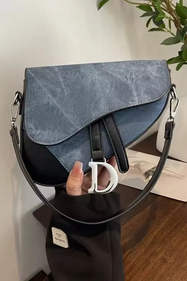 Beautifully Crafted Bag in a Classic Style