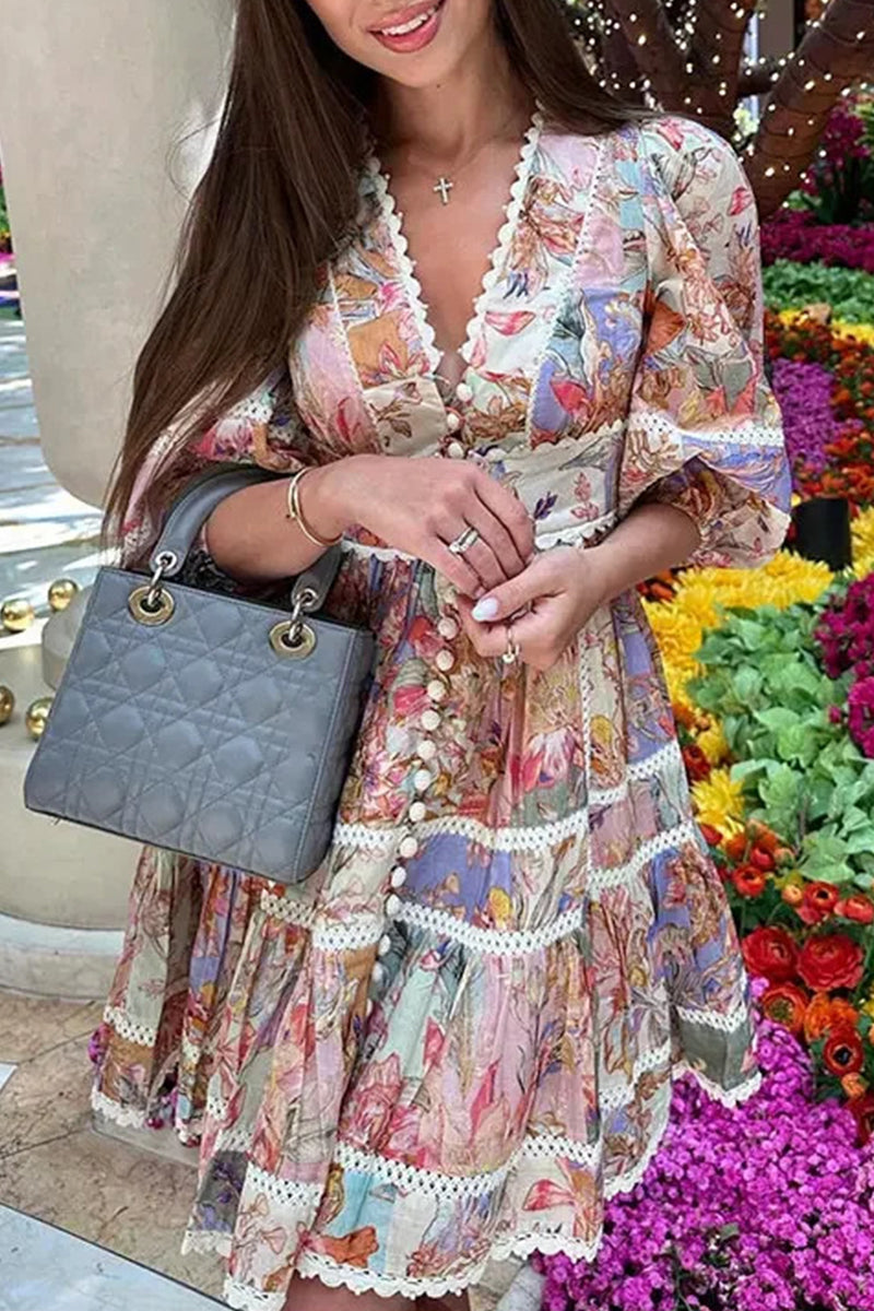 Classic Vintage & Enduringly Stylish Dress