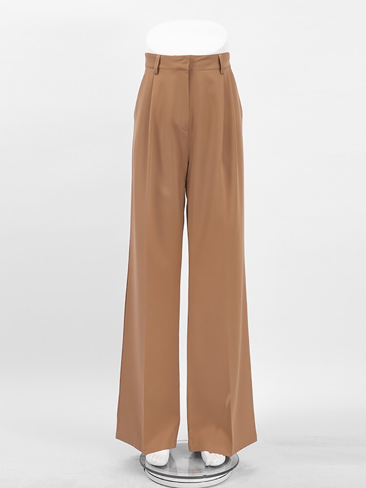 Gracefully Styled Pants for Any Occasion