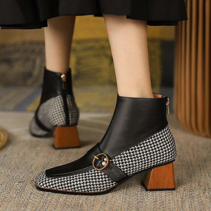 Elegantly Styled Boots for Everyday Wear