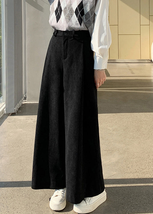 Sophisticated Pants with a Clean Classic Look