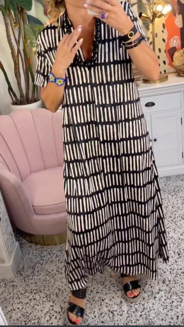 Effortlessly Elegant Dress with a Timeless Design
