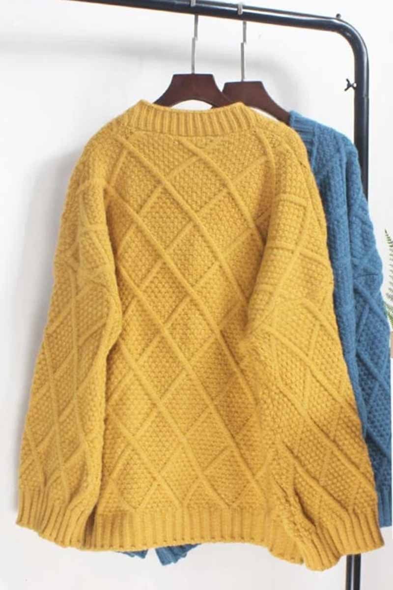 Classic Vintage Cardigan with a Flattering Fit