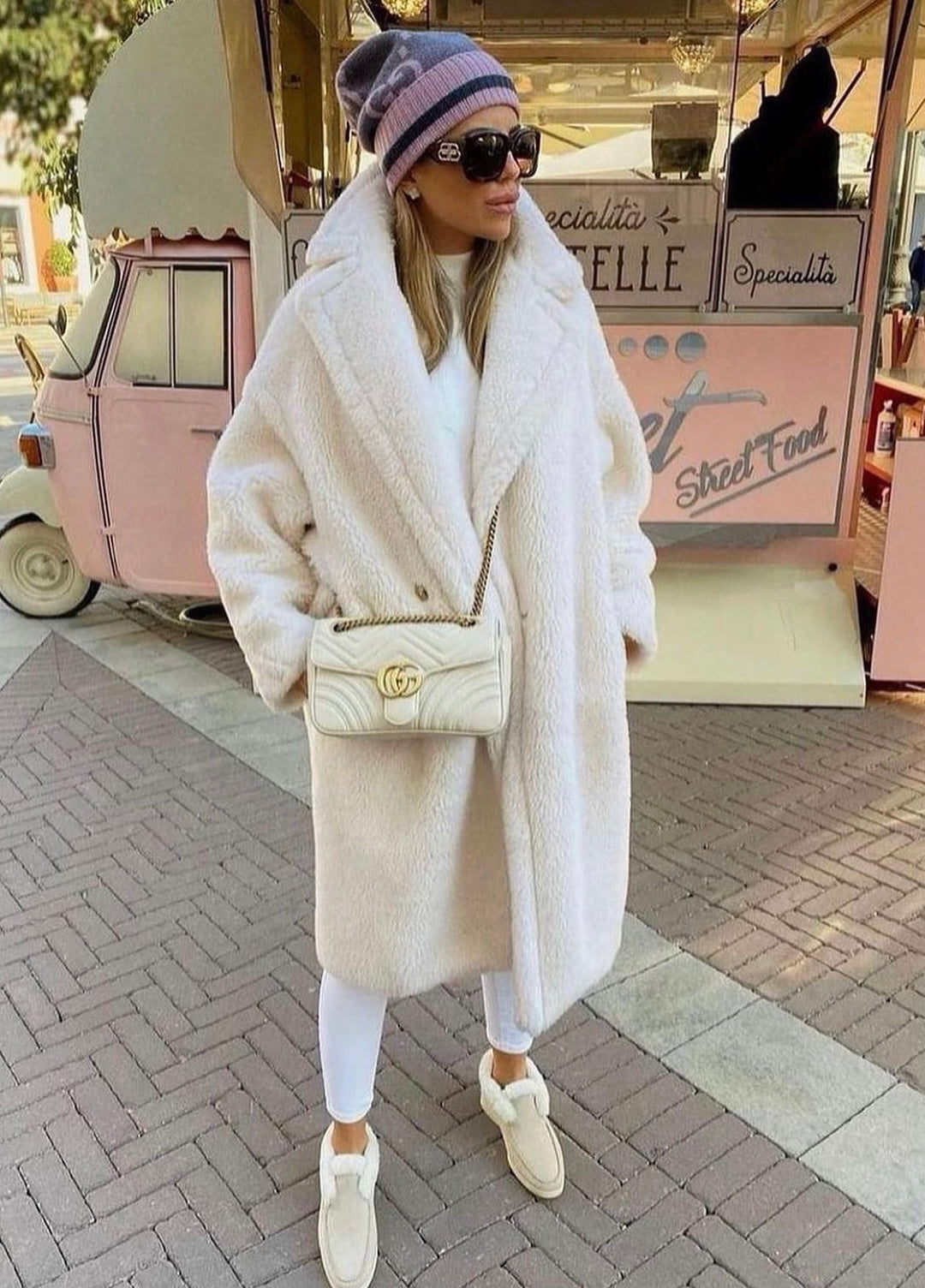 Elegantly Styled Coat for Everyday Wear