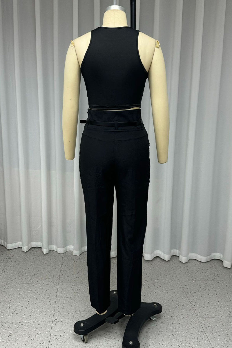 Effortlessly Elegant Garment with a Timeless Design