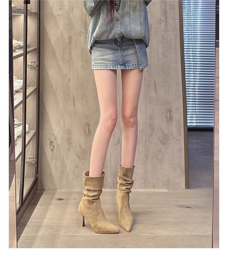 Well Tailored Boots with a Graceful Silhouette