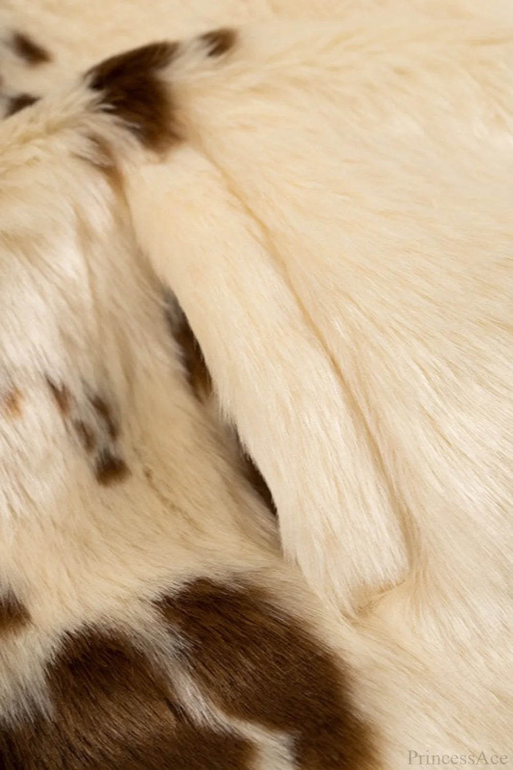 Beautifully Crafted Coat in a Classic Style