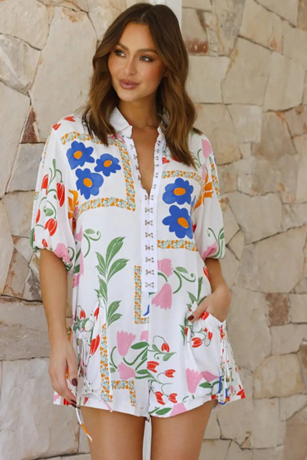 Effortlessly Elegant Garment with a Timeless Design