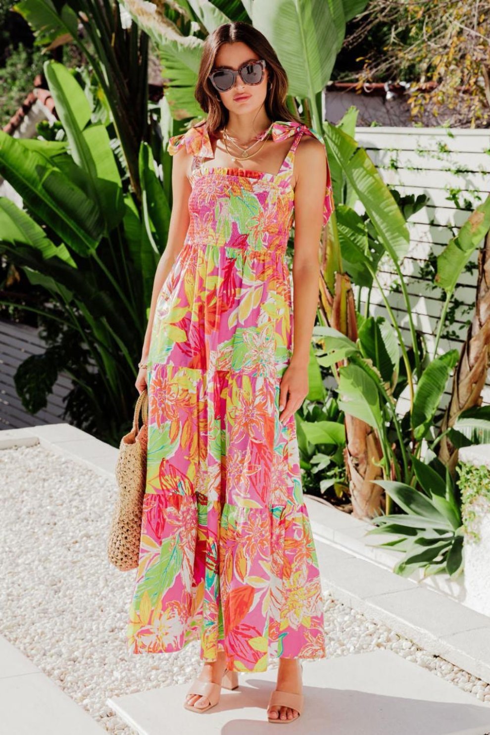 Beautifully Finished Dress in a Timeless Design
