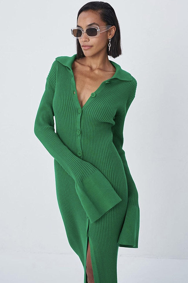 Effortlessly Elegant Sweater with a Timeless Design