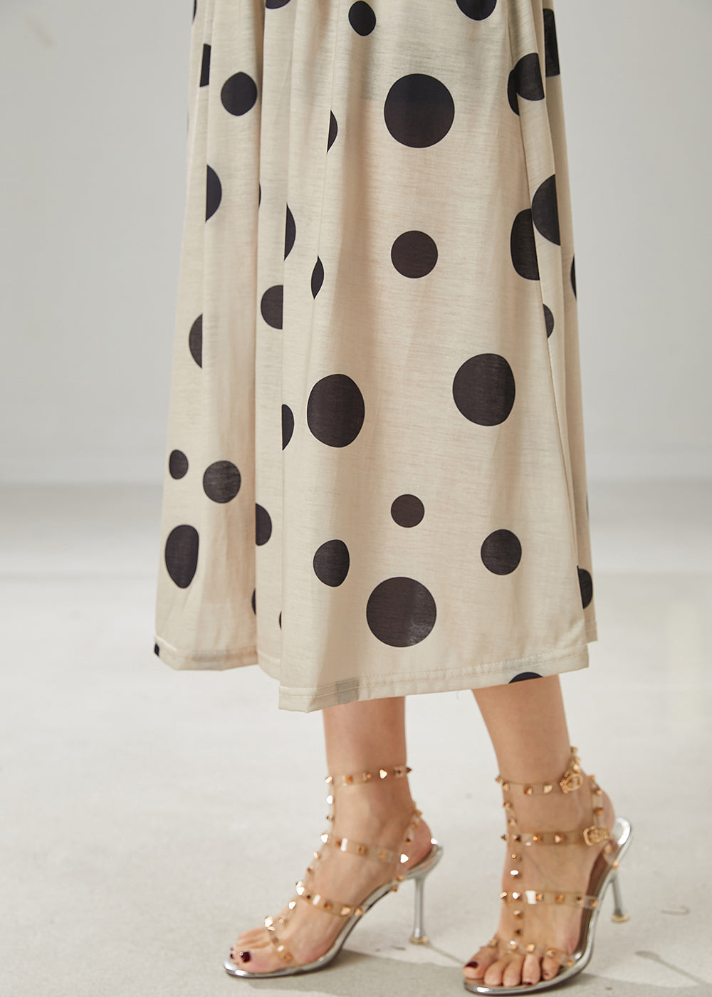 Beautifully Finished Garment in a Timeless Design