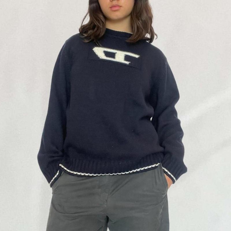 Beautifully Crafted Sweater in a Classic Style