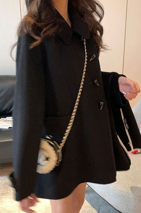Elegantly Styled Coat for Everyday Wear