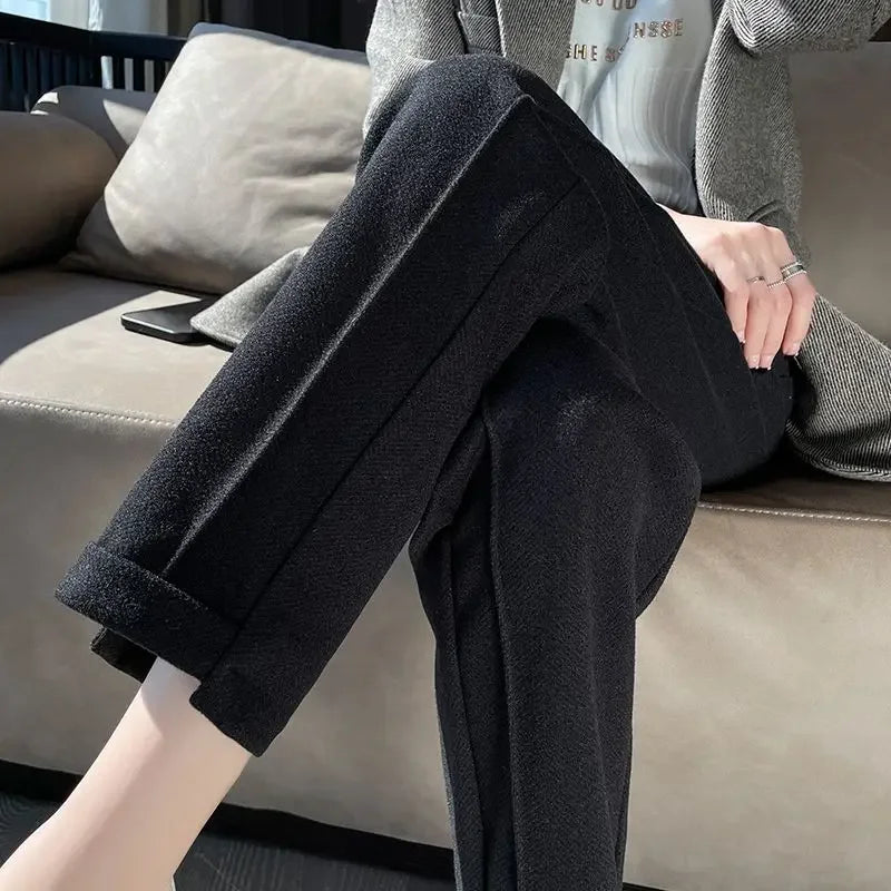 Sophisticated Trousers with a Clean Classic Look