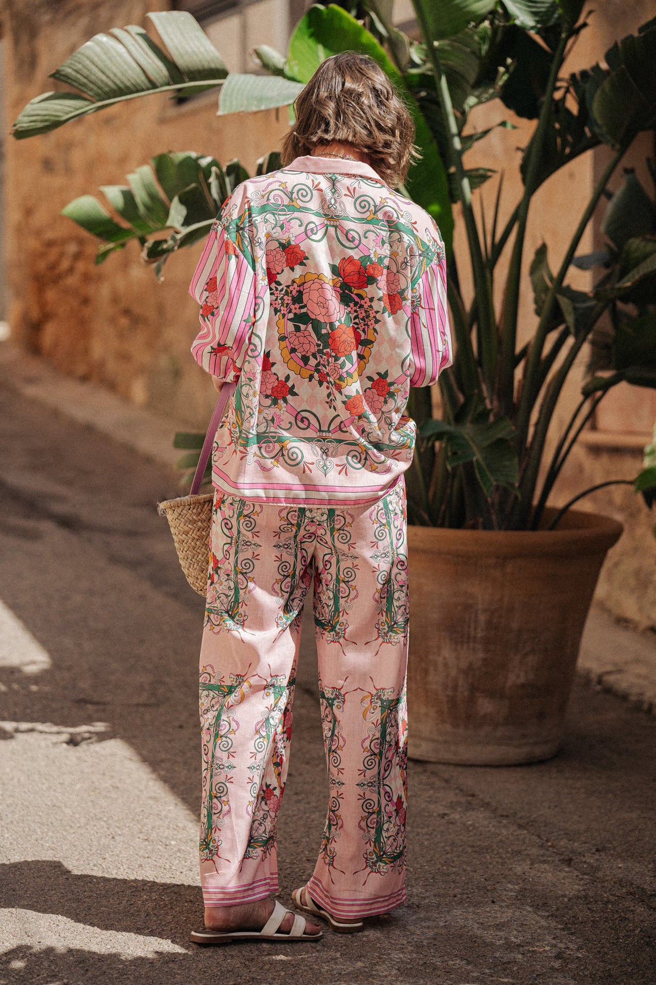 Gracefully Styled Trousers for Any Occasion