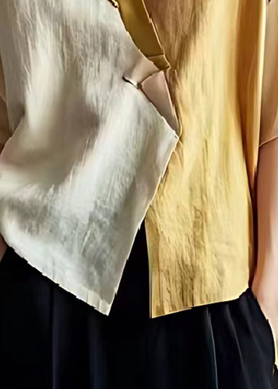 Well Tailored Blouse with a Graceful Silhouette