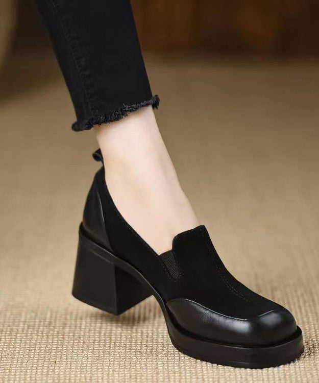 Effortlessly Elegant Shoes with a Timeless Design