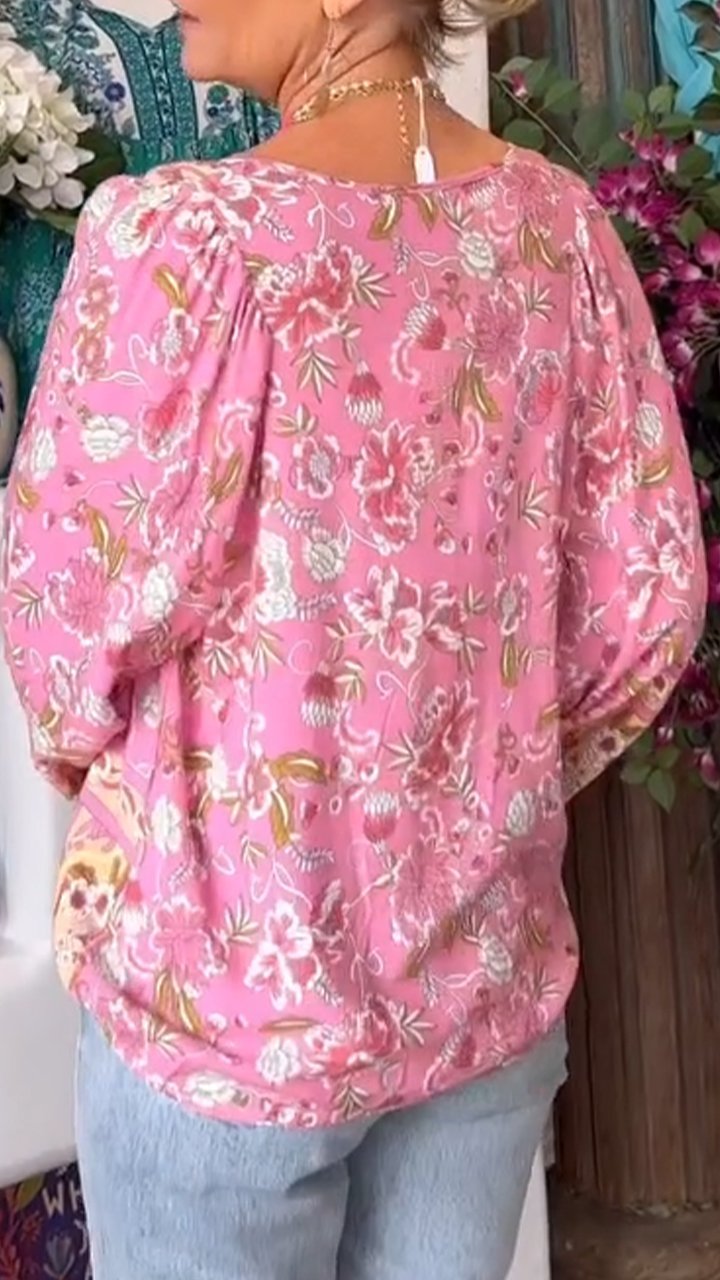 Classic Vintage & Enduringly Stylish Top