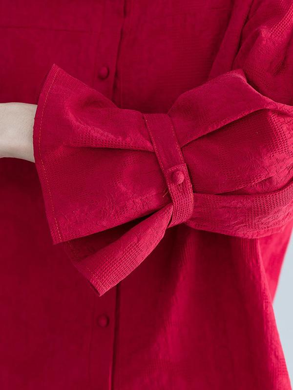Beautifully Crafted Blouse in a Classic Style