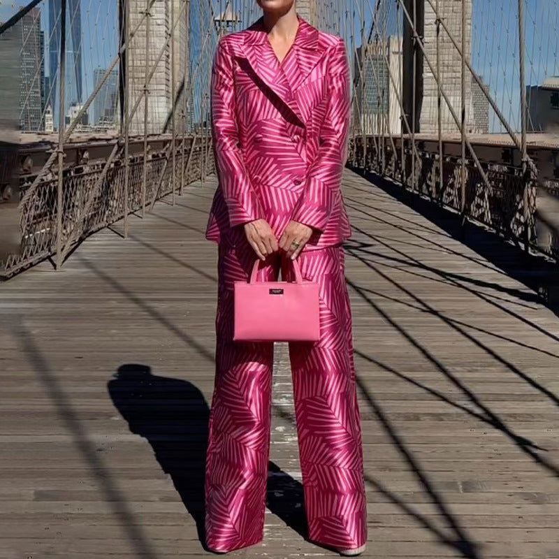 Well Tailored Pants with a Graceful Silhouette