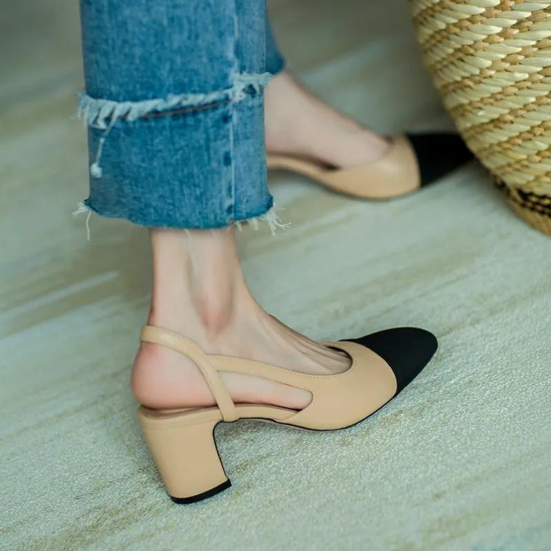 Effortlessly Elegant Sandals with a Timeless Design