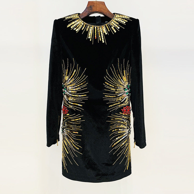 Beautifully Finished Dress in a Timeless Design