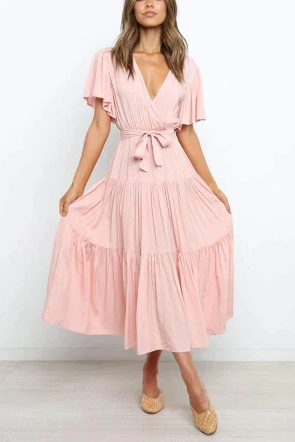Well Tailored Dress with a Graceful Silhouette