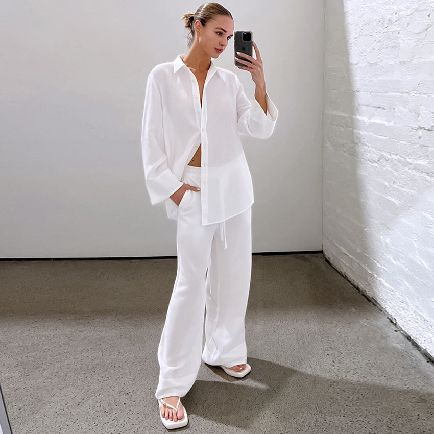 Well Tailored Trousers with a Graceful Silhouette