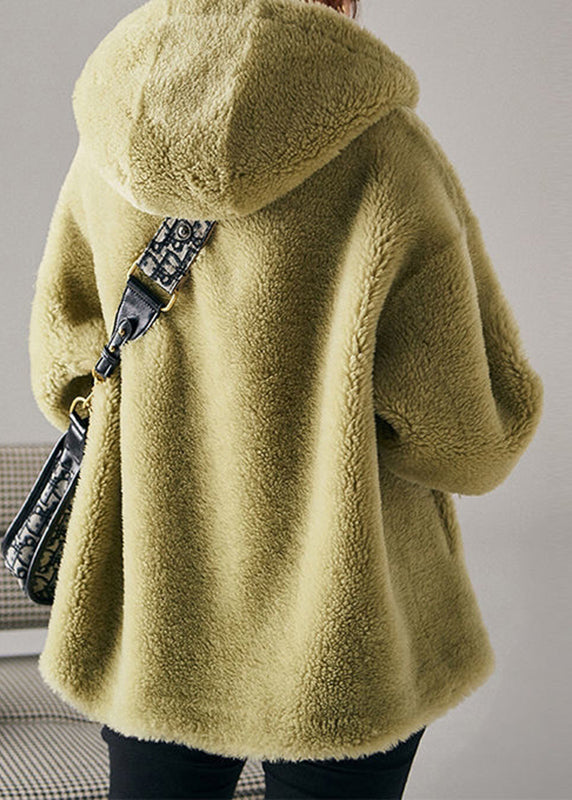 Elegantly Styled Coat for Everyday Wear