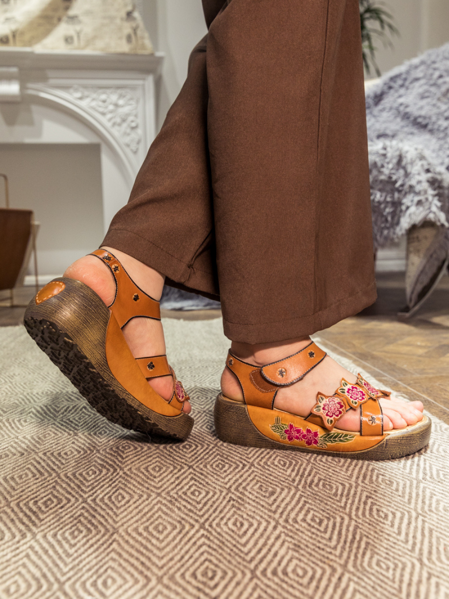 Polished Sandals with an Effortless Classic Look