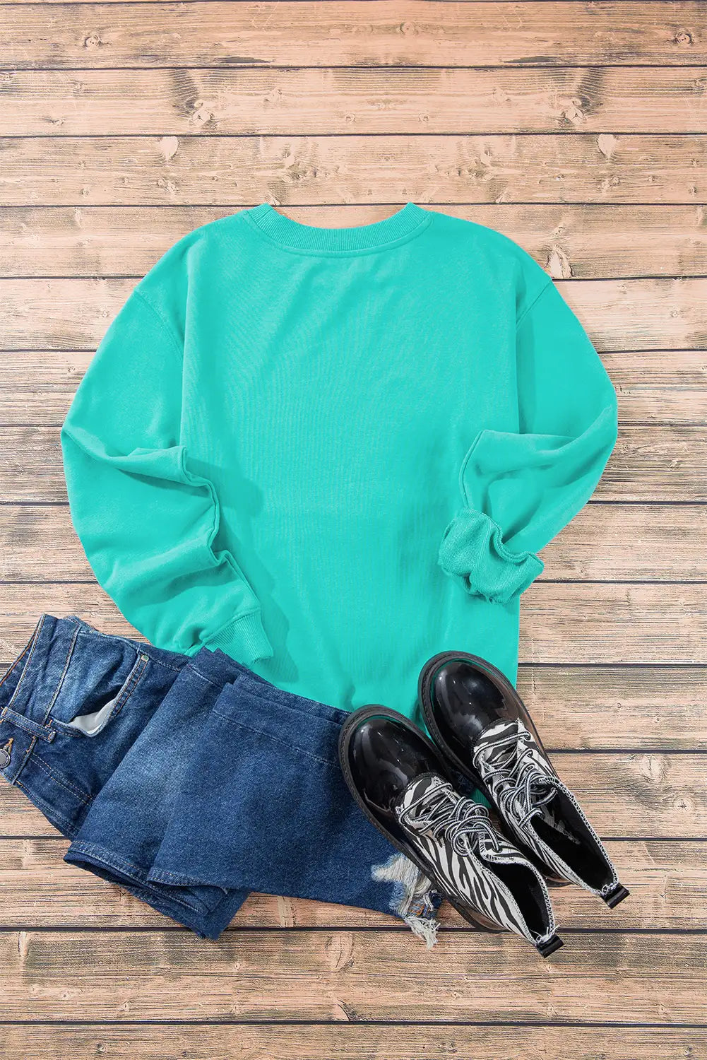 Effortlessly Elegant Pullover with a Timeless Design