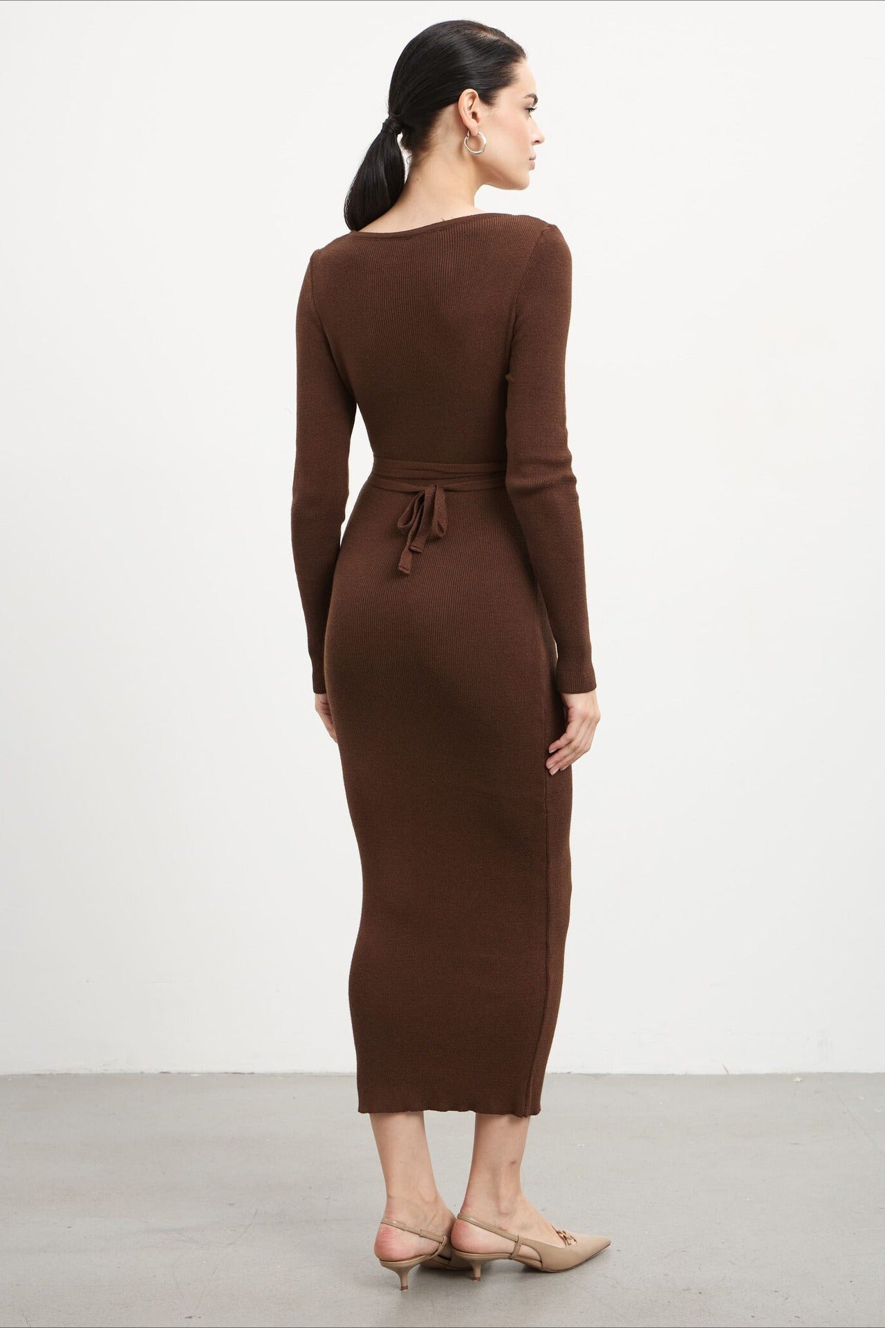 Beautifully Finished Sweater in a Timeless Design