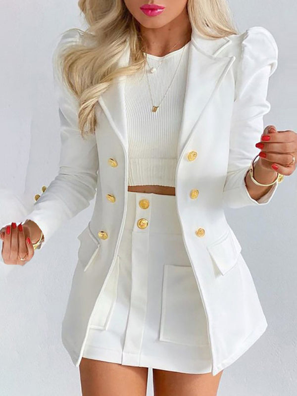 Effortlessly Elegant Garment with a Timeless Design