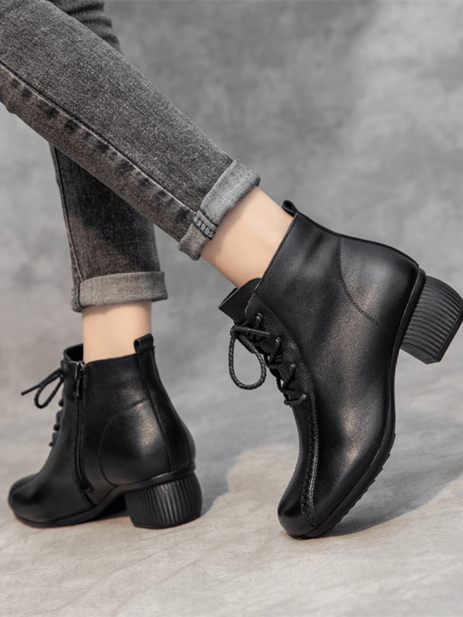 Well Tailored Boots with a Graceful Silhouette