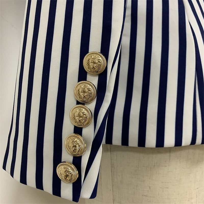Beautifully Finished Garment in a Timeless Design