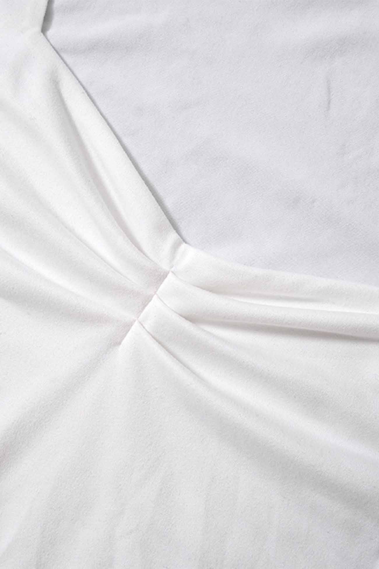 Effortlessly Elegant Top with a Timeless Design