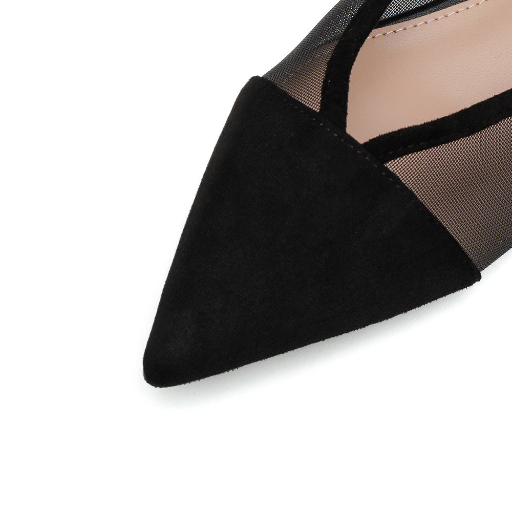Effortlessly Elegant Garment with a Timeless Design