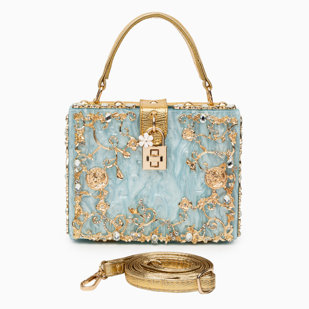 Sophisticated Bag with a Clean Classic Look