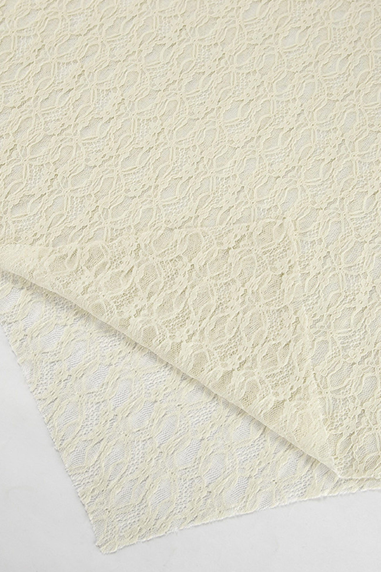 Beautifully Finished Top in a Timeless Design
