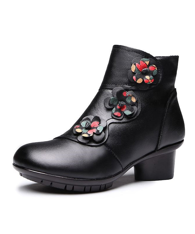 Elegantly Styled Boots for Everyday Wear