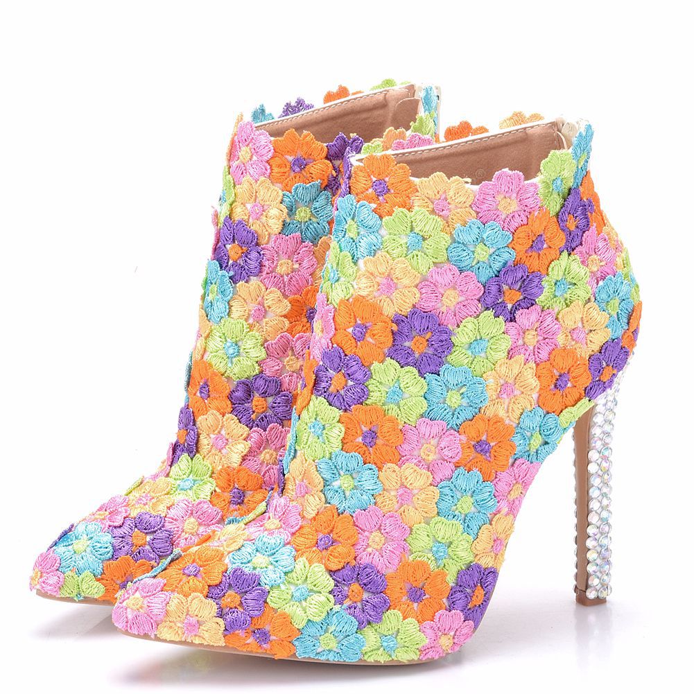 Classic Vintage Boots with a Flattering Fit