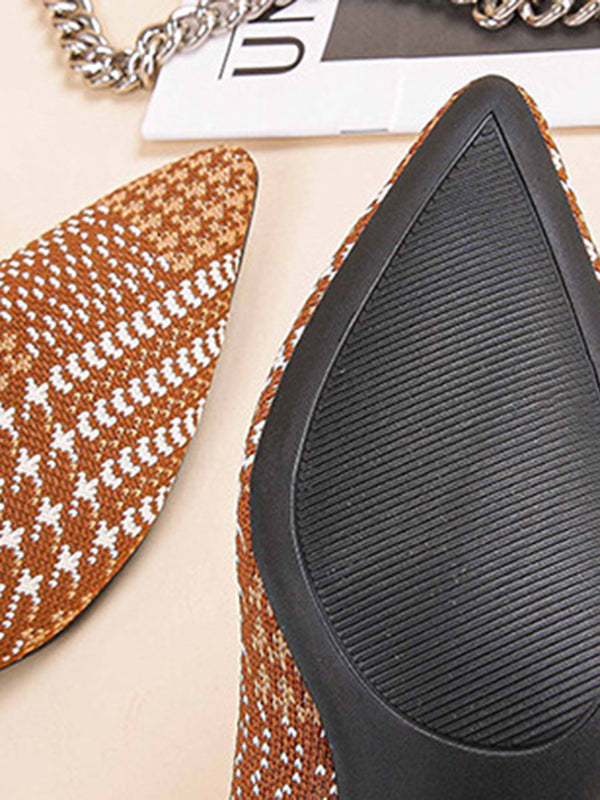 Effortlessly Elegant Shoes with a Timeless Design