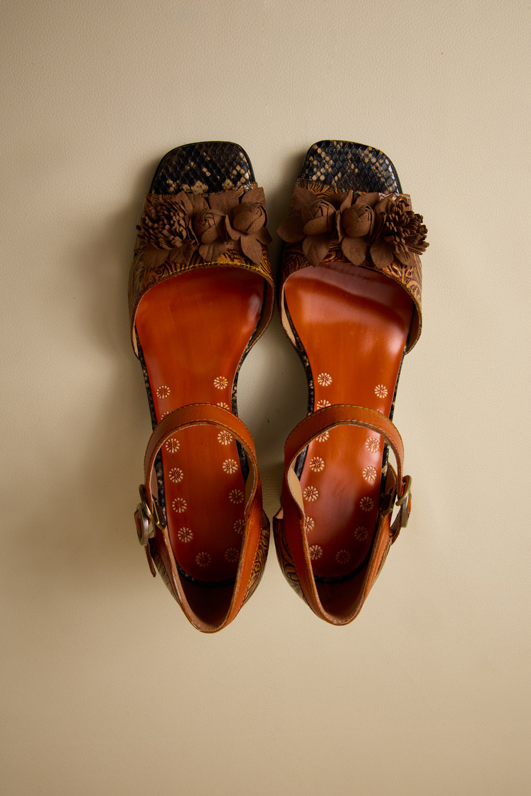 A Vintage Style Heels with Delicate Timeless Details