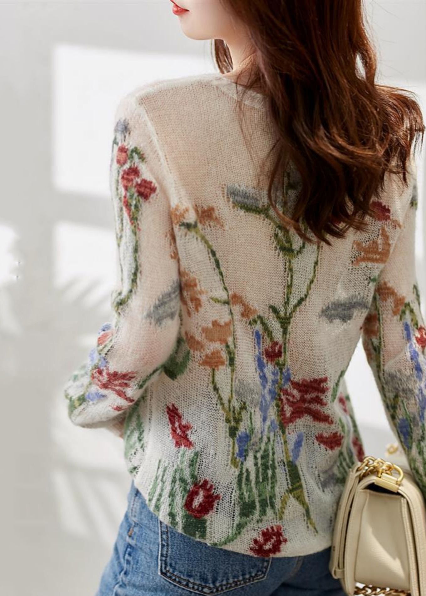 Classic Vintage Sweater with a Flattering Fit