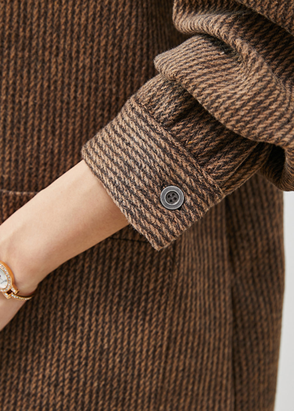 Classic Vintage Coat with a Flattering Fit