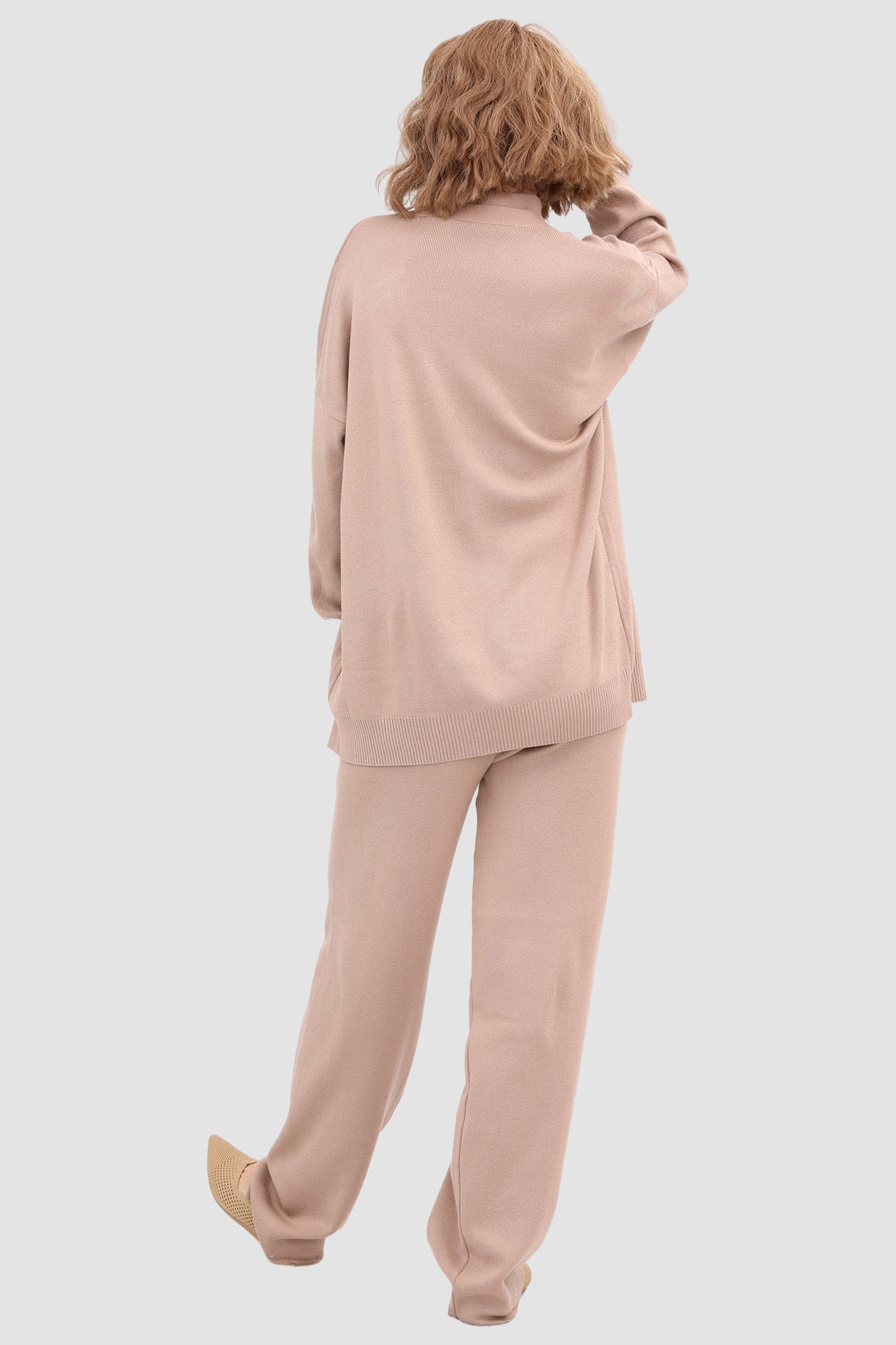 Elegantly Styled Pants for Everyday Wear