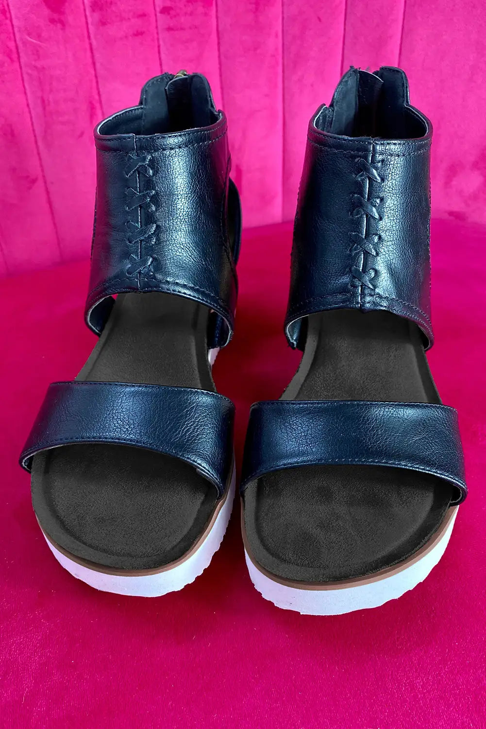 Well Tailored Sandals with a Graceful Silhouette