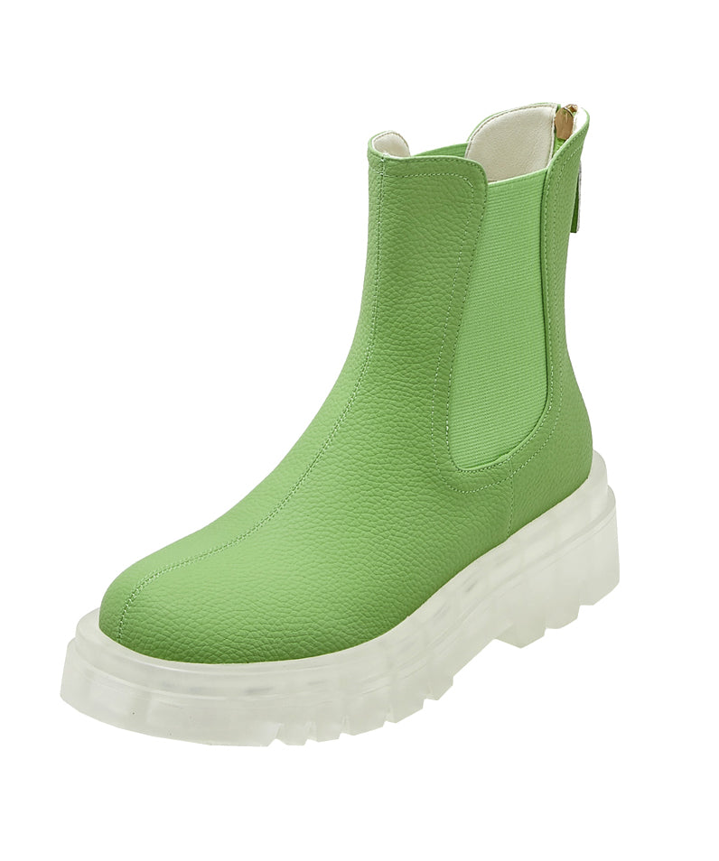 Polished Boots with an Effortless Classic Look