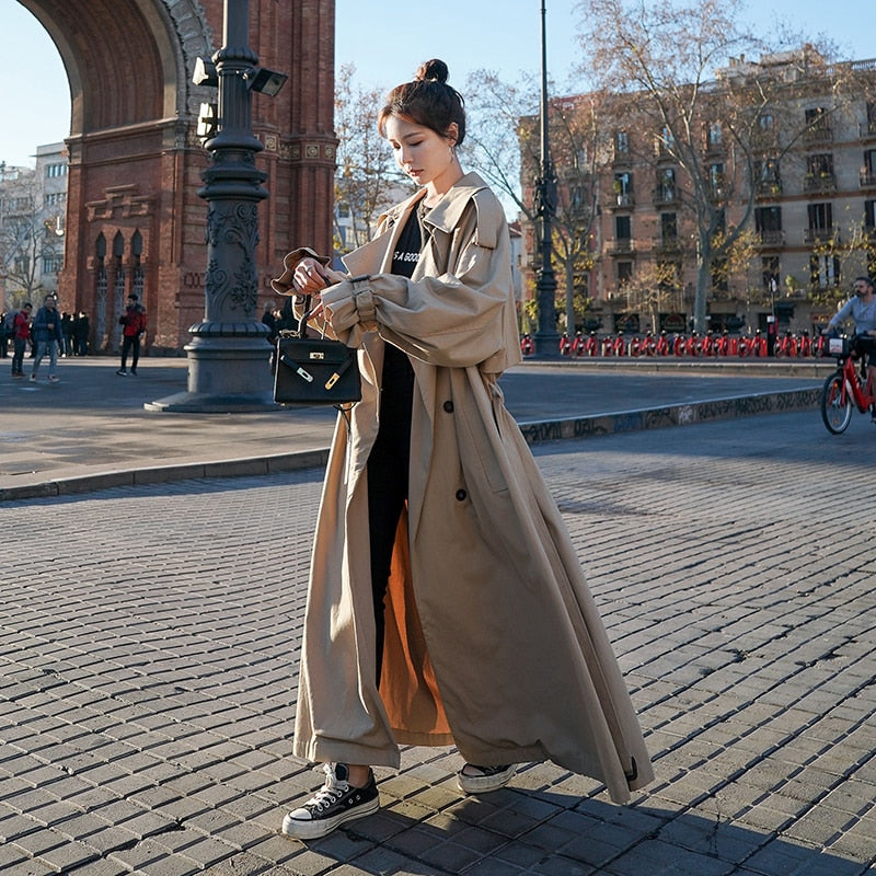 Gracefully Styled Garment for Any Occasion