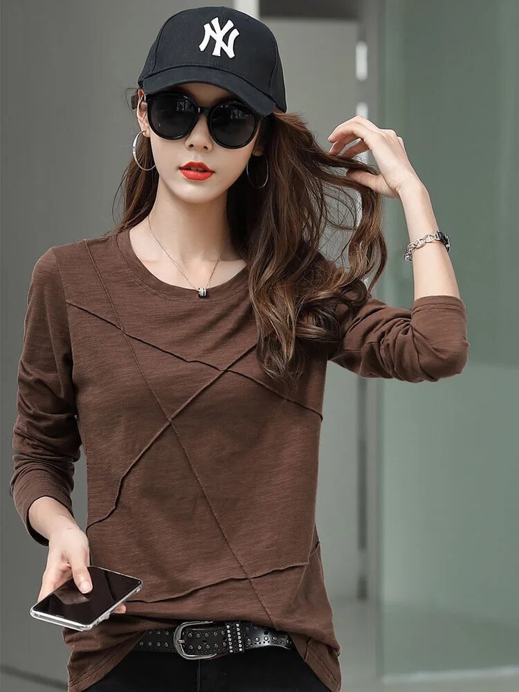 Beautifully Crafted T-Shirt in a Classic Style